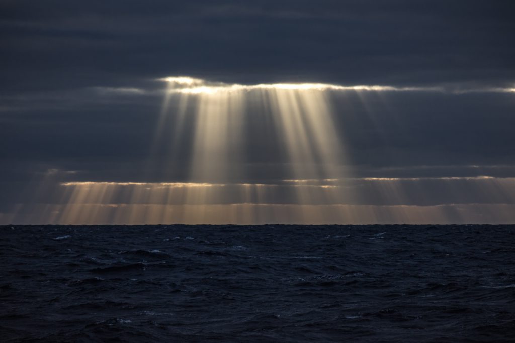 Light curtains over the sea